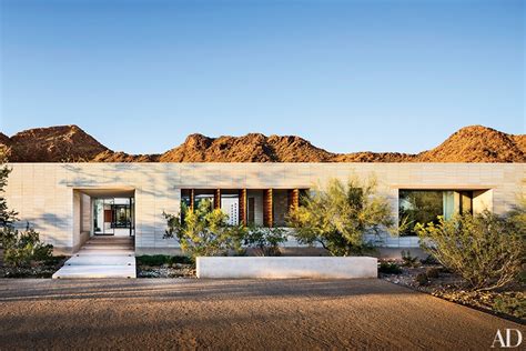 12 Dazzling Desert Home Exteriors