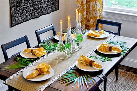 Visit your favorite online or retail party goods store to find palm trees, tropical fish or birds to add to your decor. 77 best Jamaican Themed Dinner Party images on Pinterest ...