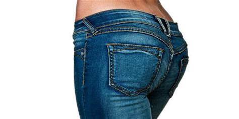 7 Retailers That Sell Jeans For Curvy Short People