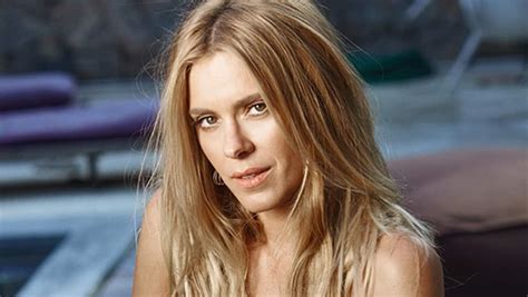 Carolina dieckmann worcman (born september 16, 1978) is a brazilian actress. Carolina Dieckmann estreia como cantora em show com ...