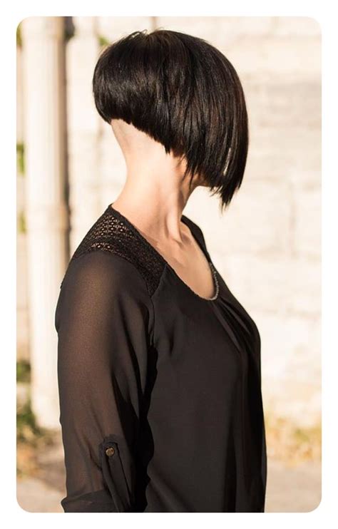 Click here to see this year's hottest inverted bob haircuts! 83 Popular Inverted Bob Hairstyles For This Season