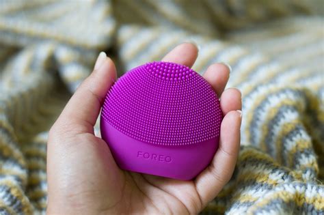 Foreo Luna Play Plus Face Cleansing Brush Review