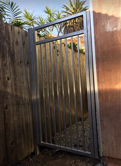 Pin By Harwell Design Fence And Gates On Gates Los Angeles Fence Gate