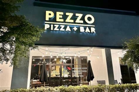 Pezzo Pizza Bar Opens In Estero Florida