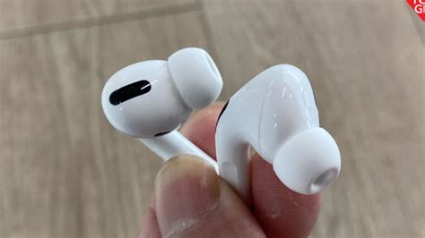 Massachusetts Man Loses One Airpod X Ray Reveals He Swallowed It In Sleep India Today