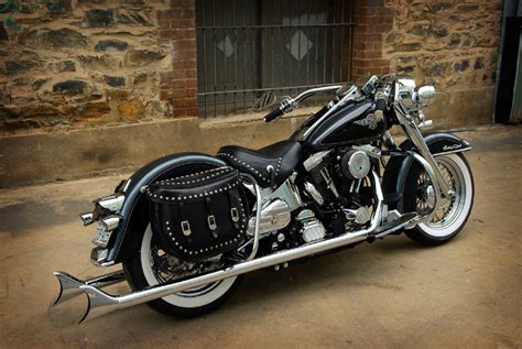 Softail chassis (heritage) vs touring chassis (road king)│which is better for you? 95 Heritage Softail Special Makeover - Harley Davidson Forums