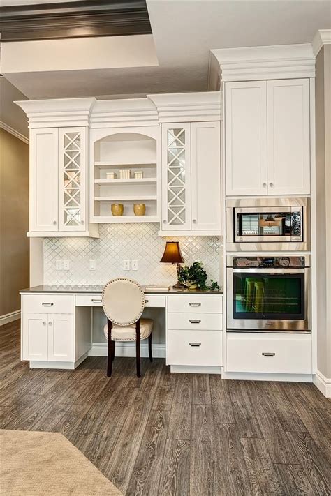 What are some good ideas for a kitchen desk? Desk area and display hutch in Kitchen with built-in wall ...