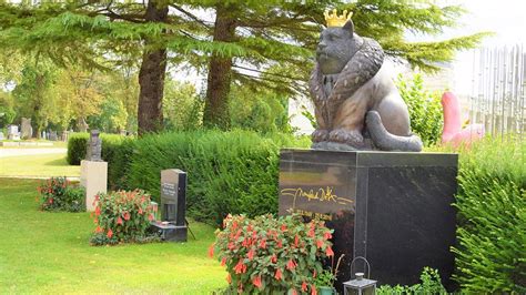 Am Wiener Zentralfriedhof Berühmte Gräber Entdecken Extraorfat