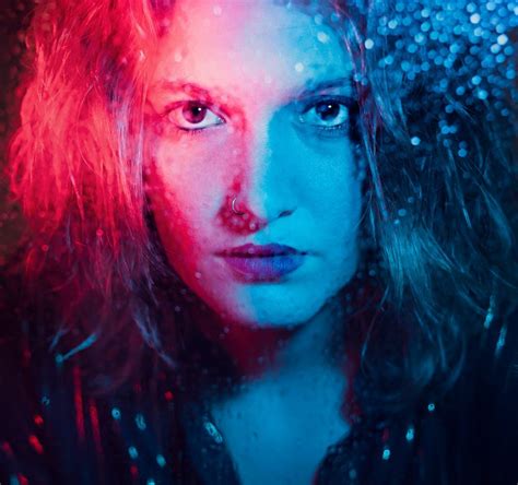 Behind The Photo Using Water Droplets To Create An Intriguing Portrait