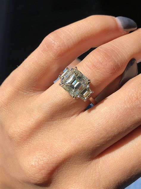 Three Diamond Ring Engagement Trends Of 2019 Raymond Lee Jewelers