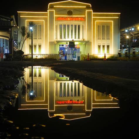 Liburmulu.com menyediakan info jadwal kereta stasiun gubeng terbaru tahun 2021 untuk kamu yang mau naik kereta api dari dan ke stasiun surabaya gubeng. Stasiun Tugu Jogja, Stasiun Besar Yogyakarta - Pergimulu.com