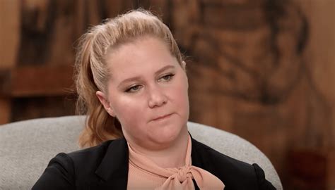 Amy Schumer Reveals Shes Been Diagnosed With Lyme Disease Gossie