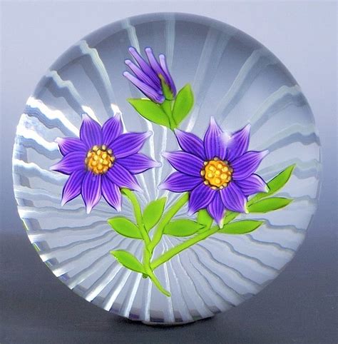 caithness {scotland} paperweight michaelmas daisy 3 1 8 w x 2 1 2 t 20 1oz glass