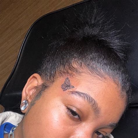Pin Zarriaaxt👩🏾‍🎤 Face Tattoos Small Face Tattoos Girl Neck Tattoos