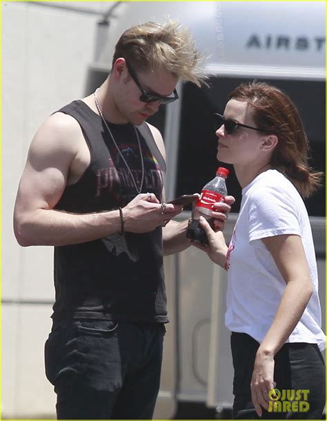 Emma Watson And Chord Overstreet Kiss And Flaunt Pda In New Photos Photo 4106207 Chord