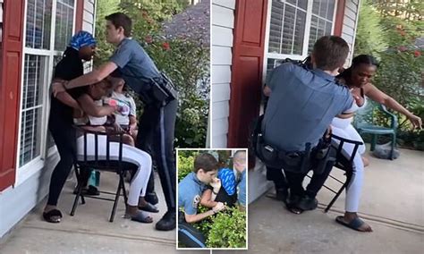 Tiktok Video Shows Georgia Police Officer Tasing Woman On Porch