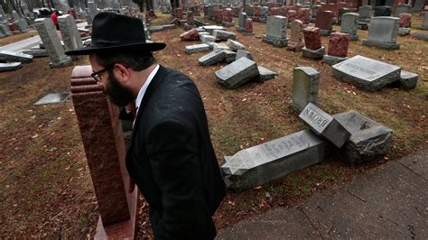 A Jewish Cemetery In Missouri Was Vandalized And Repaired Now A Man