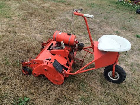 Vintage Jacobsen Lawn Mower Mid 60s Runs 2 Stroke Engine Lawn Mower