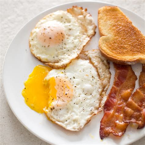 Perfect Fried Eggs Recipe Cooks Illustrated
