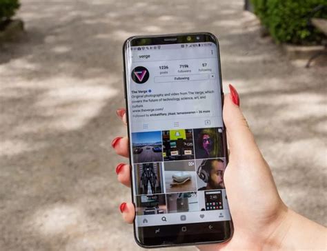 Mengunduh gambar dan video instagram di ipad bukanlah hal yang sulit. 7+ Cara Repost Instastory / Gambar / Video di Instagram ...