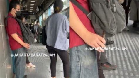 Viral Aksi Pria Diam Diam Rekam Bokong Wanita Di Halte Bus Tribun