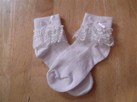 Lovely Lace Trimmed White Ankle Socks With Ribbon Bow Detail