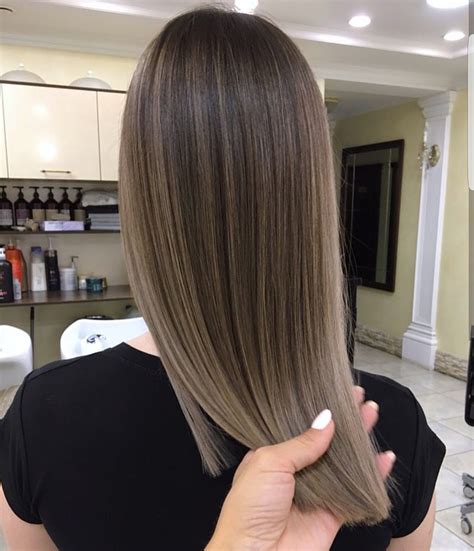 Mujer Corte De Cabello Recto Degrafilado Formatoapa Com Reglas Y Normas Apa