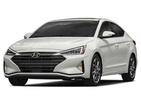 Set to go on sale in the united states this fall, the facelifted model has been extensively updated as the car has been equipped with a new front fascia, triangular headlights and a. 2019 Hyundai Elantra Prices - New Hyundai Elantra SE 2.0L ...