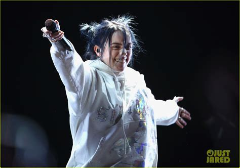 billie eilish rocks out on stage at coachella 2019 photo 4272747 2019 coachella music