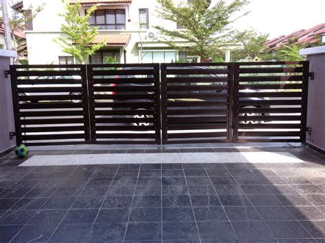 Rumahmewah2016 desain pintu pagar rumah terkini images via rumahmewah2016.blogspot.com. AWNING PAGOLA DAN GRILL : K.SERIEMAS-MEMASANG PINTU GATE ...