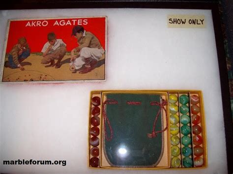Box Set Of Akro Agates From The 1930s Including Lemonades And Limeades