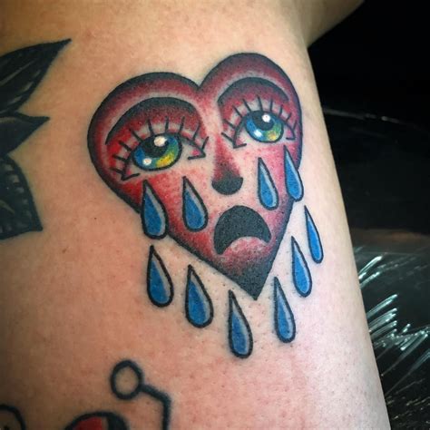 20 Crying Heart Tattoo Ebenartai