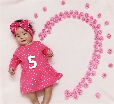 Diy Photoshoot For Baby 5 Month Baby 5 Month Old Baby Baby
