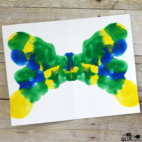 This Line Of Symmetry Butterfly Craft Is A Fun Process Art Activity And