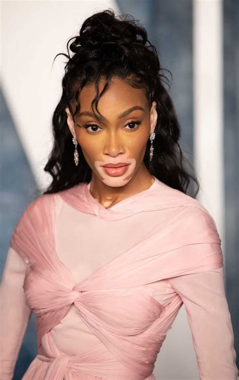 winnie harlow attends 2023 vanity fair oscar party in beverly hills 03 12 2023 4 lacelebs co