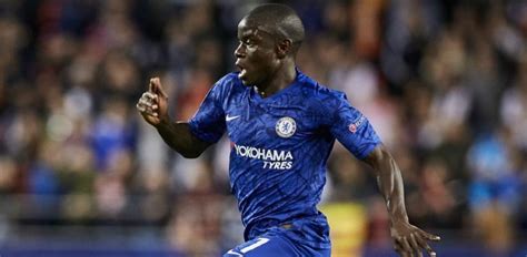 N'golo kanté (born 29 march 1991) is a french professional footballer who plays as a central midfielder for premier league club chelsea and the france national team. Kanté bradé par Chelsea