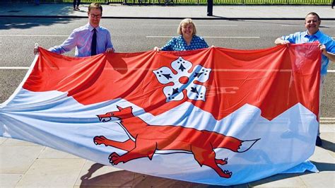 Leicestershire Becomes Last English County To Fly Official Flag Bbc News