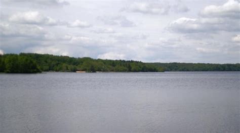 This lake is one of the many smaller pennsylvania lakes, and has a shoreline of 3 miles. Stillwater Lake Homes for Sale Real Estate Lakefront ...