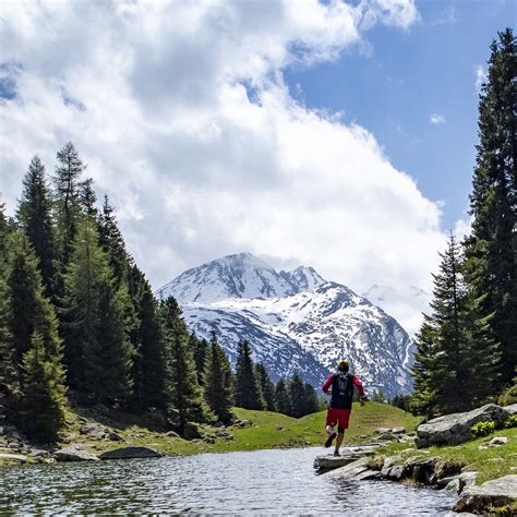 While the exact opening in july, and perhaps some of the surrounding festivities, are not fully determined yet, it is intended to open the new tree top walk, or baumwipfelpfad in flims / laax in switzerland this july! Regierungsmitteilung vom 12. Dezember 2019