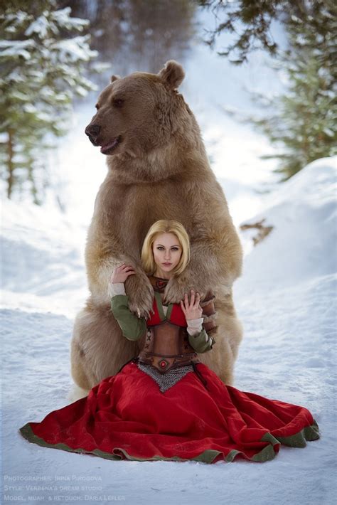 russian model in a very dangerous photo session [15 photos] english russia bear pictures