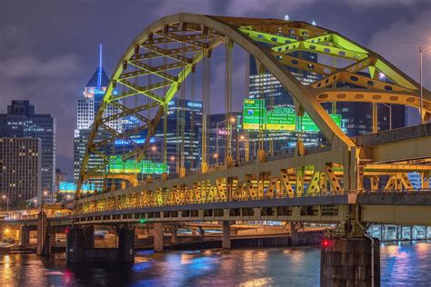 Pittsburgh Skylines Pittsburgh Skyline Through The Ft Pitt Bridge In