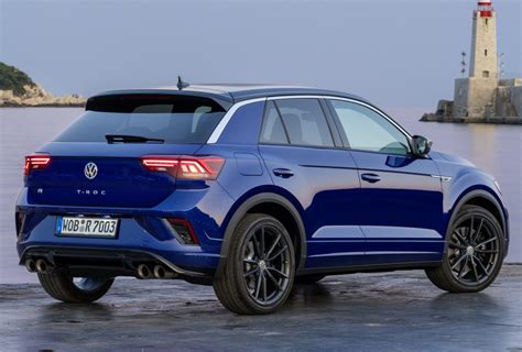 2022 Volkswagen T Roc R Photos