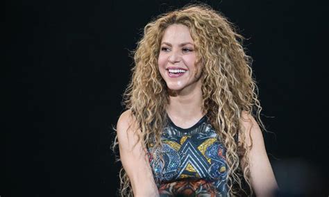 Shakira Y La Relación Que Tiene Con Sus Nueve Hermanos