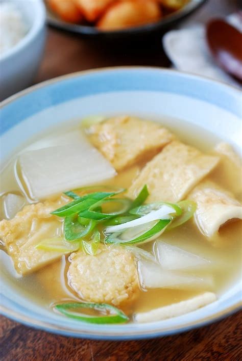 · learn how to make korean fish cake soup! Eomuk Guk (Korean Fish Cake Soup) - Korean Bapsang ...