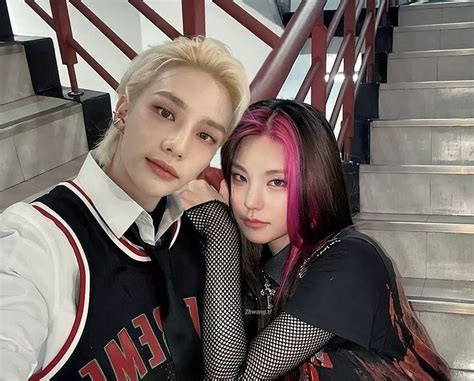 Hyunjin And Yeji💗 In 2023 Bts Aesthetic Pictures People Itzy