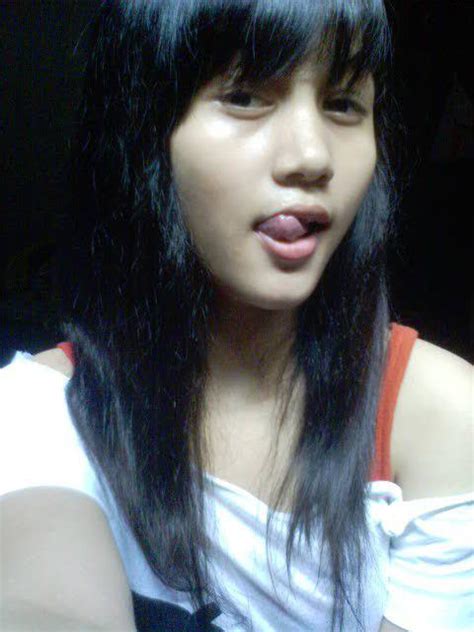Rosa rai djalal yang cantik dan manis. bikin sange: Foto Anak SMA Cantik Bugil