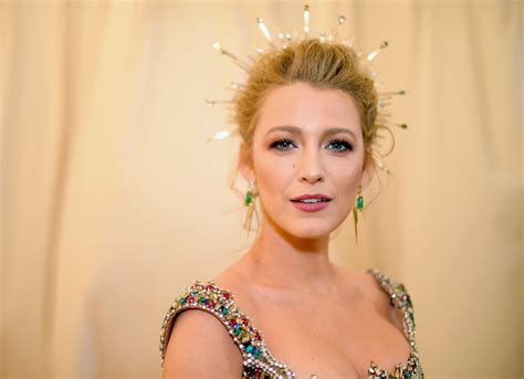 Met Gala 2022 Blake Lively Stuns In Her Tribute To The Statue Of Liberty