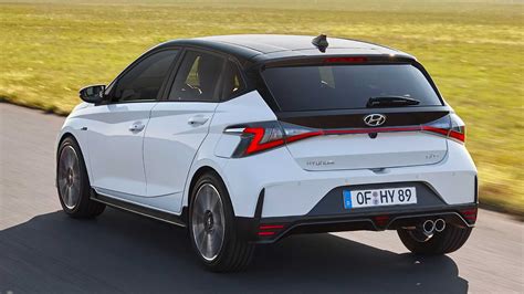 Auto bild hat den kleinwagen als vorserienmodell getestet. Hyundai i20 (2021): Neue Kleinwagen-Generation nun auch ...