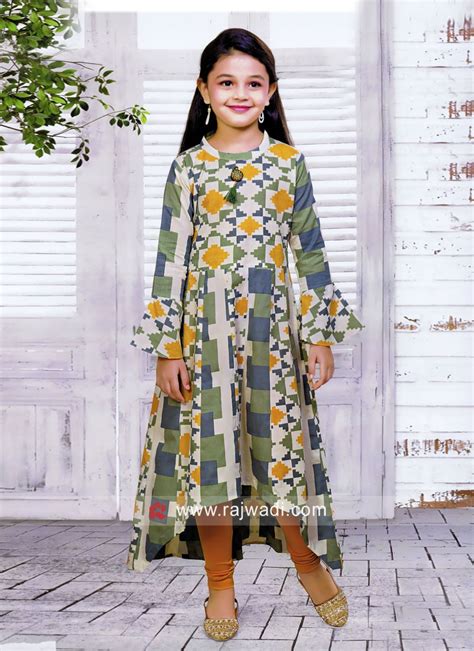 Pin On Ethnic Fashion For Girls