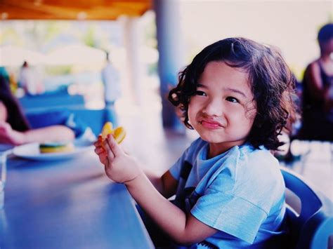 Aurel hermansyah kenang saat setiap hari makan. Gemas Abis! 10 Momen Arsy dan Arsya Hermansyah Liburan di ...